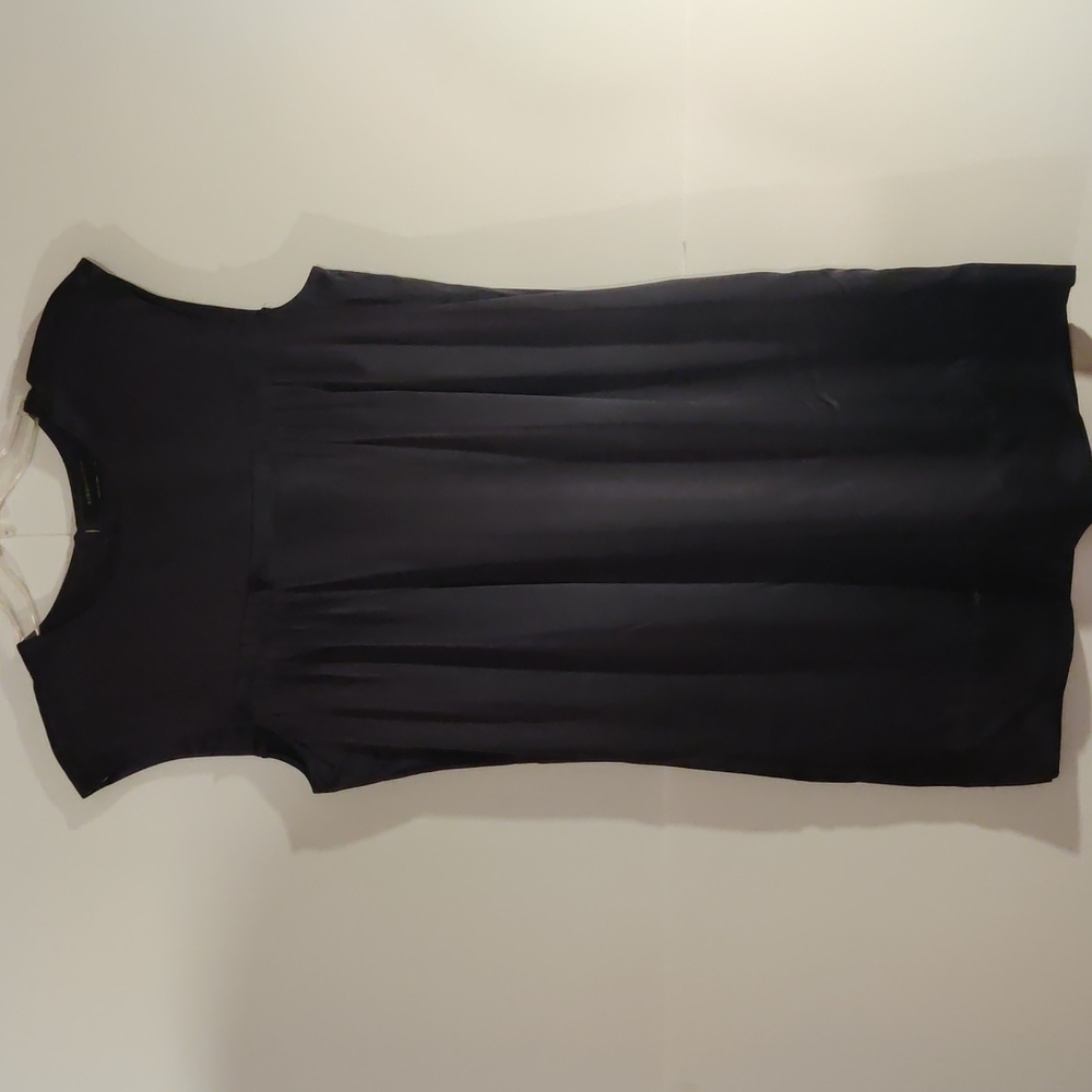 BCBG MAXAZRIA Silk Dress Medium - Picture 2 of 11